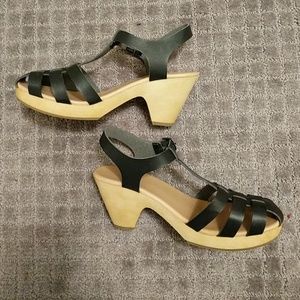 Black strapped high heals